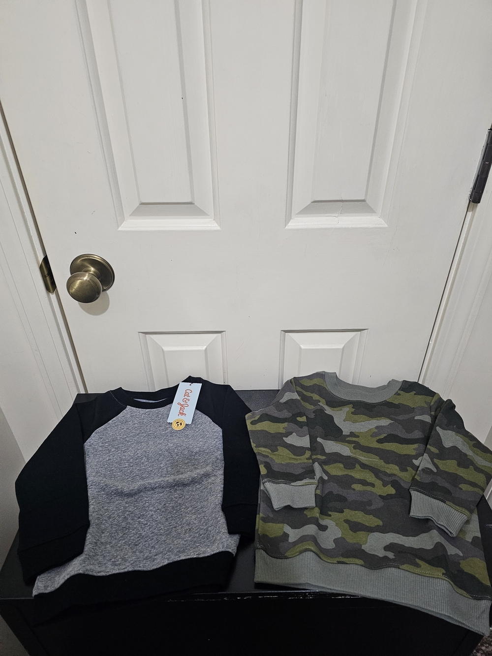 Kids Long-Sleeve Crewneck Sweatshirt - Gray/Navy & Green Camo